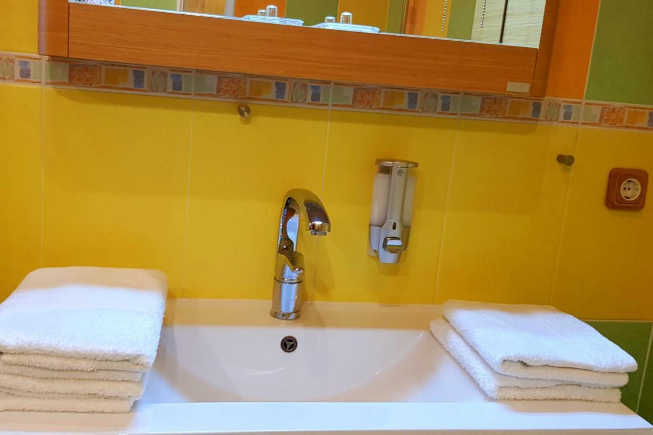 דירות דאוגבפילס Gustav House מראה חיצוני תמונה
